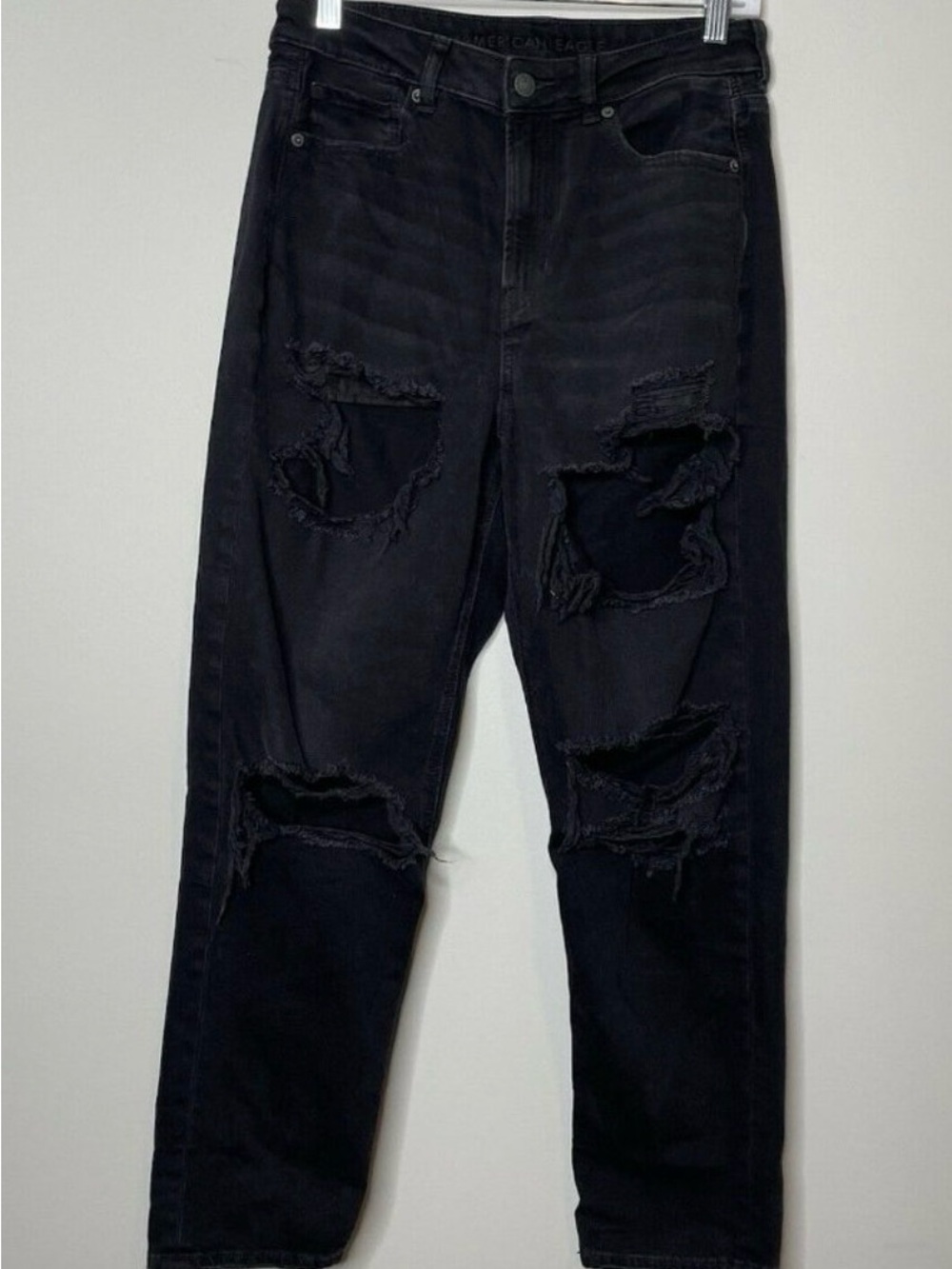American Eagle Black Distressed Mom Jeans Busted Size 8
